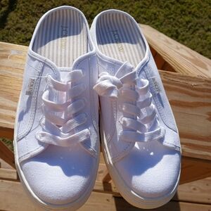 NEW -J. Crew White Canvas Slip-On Sneakers Size 8